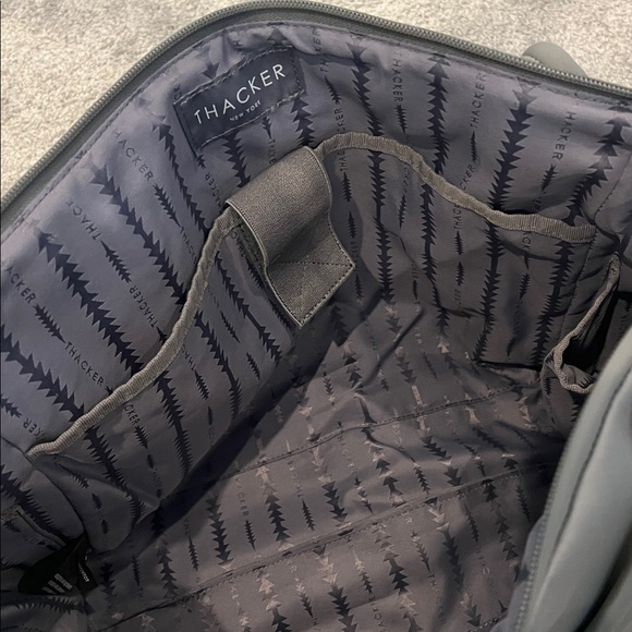 Thacker weekender in grey - Picture 6 of 11